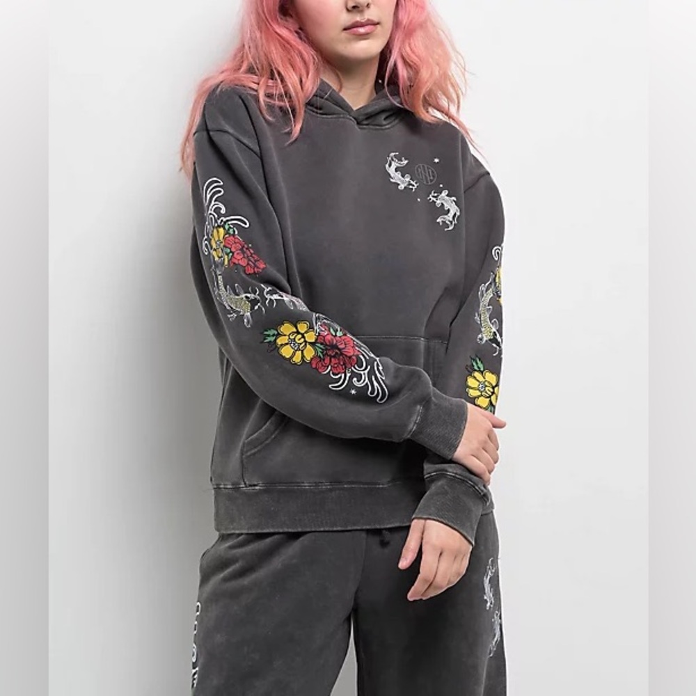Black Graphic Hoodie M ninth hall M